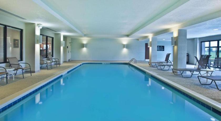 Hampton Inn Андерсон Экстерьер фото