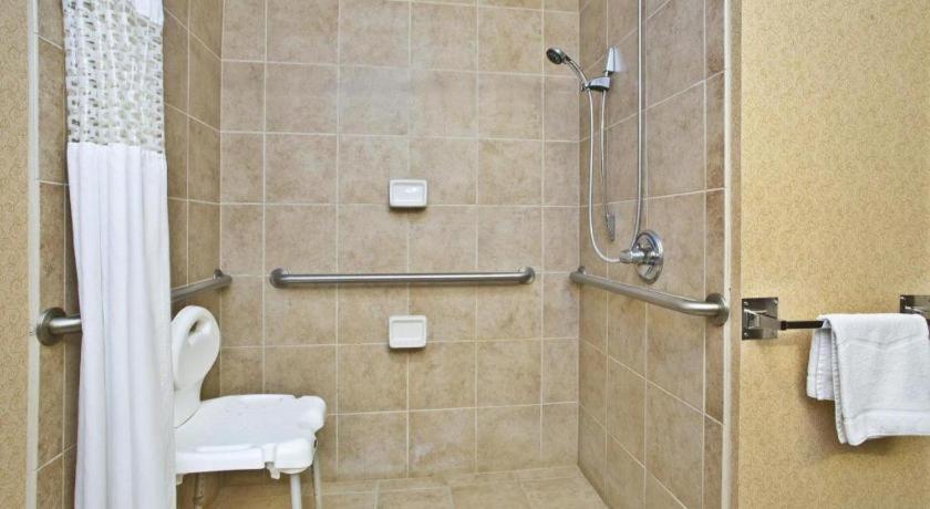 Hampton Inn Андерсон Экстерьер фото